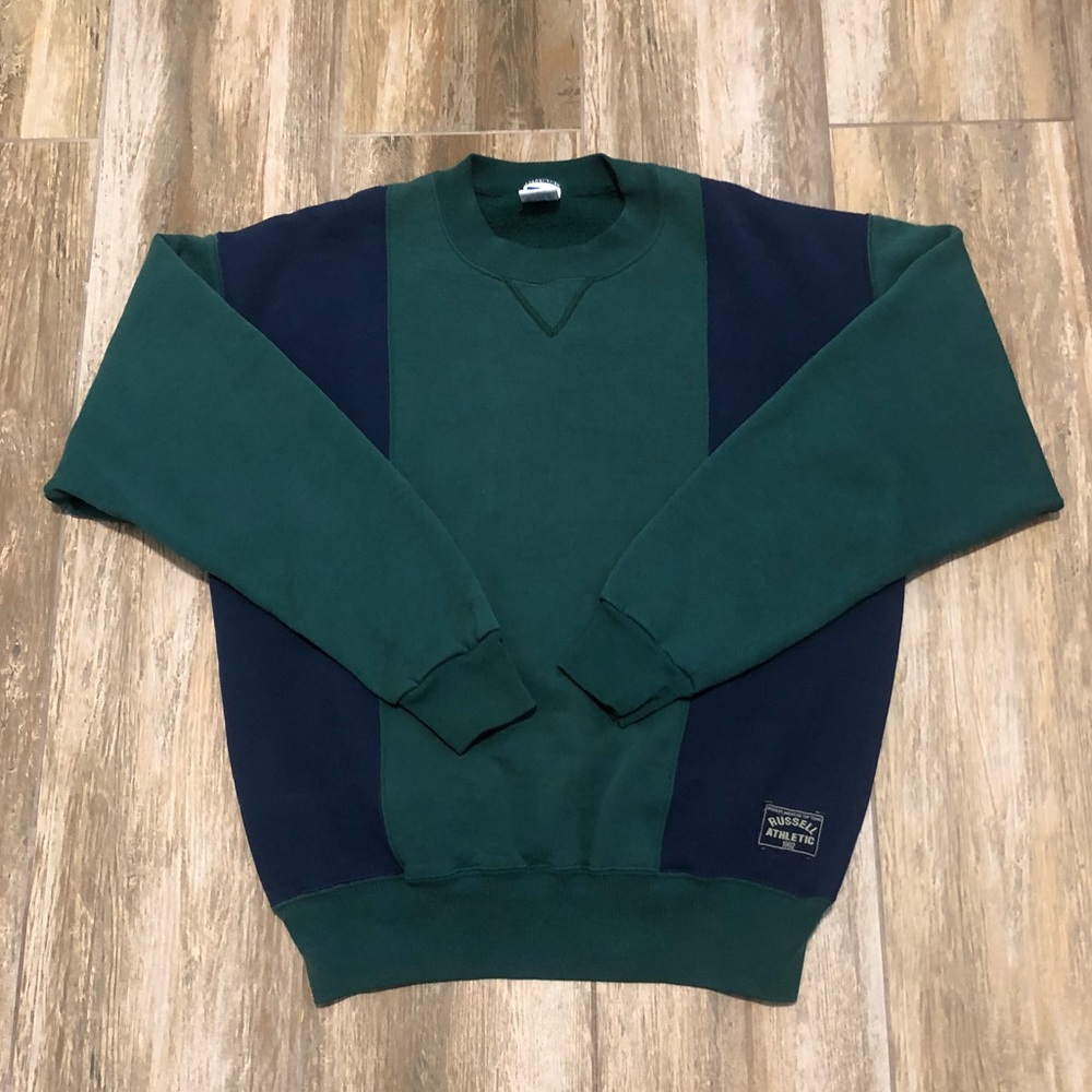 ✖️SOLD✖️Vintage Russel Athletic Crewneck